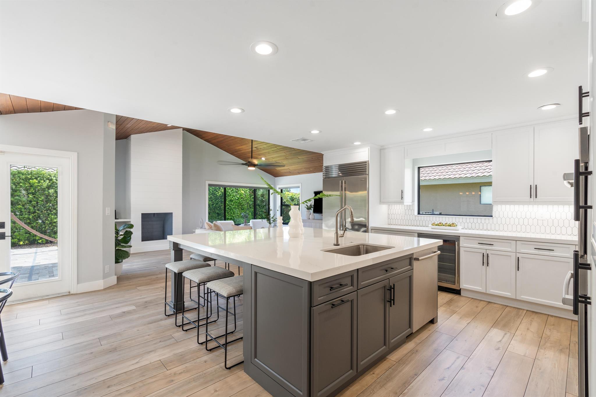 2940 NW 28th Terrace