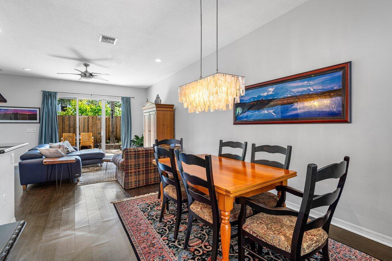 11 NE 20th Avenue 11