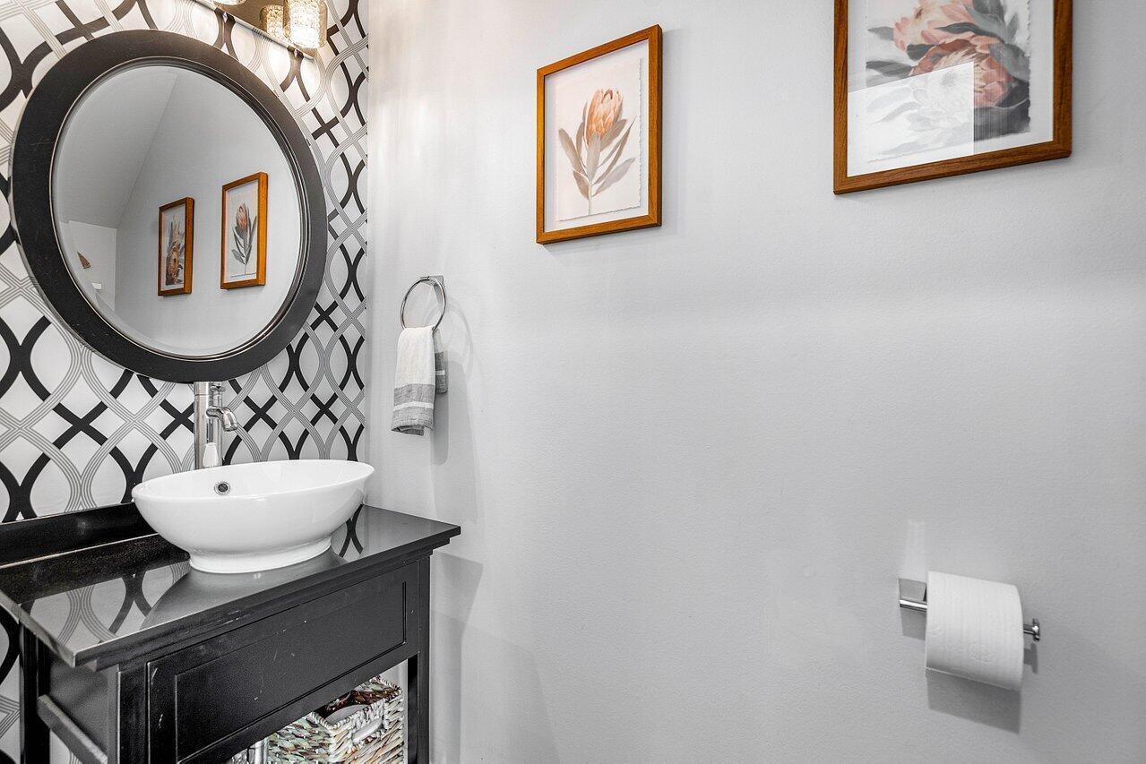 11 NE 20th Avenue 11