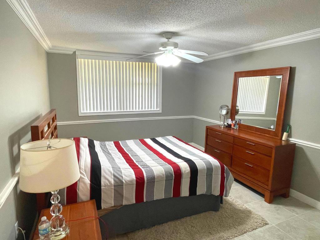 2805 SW 22nd Avenue 2070