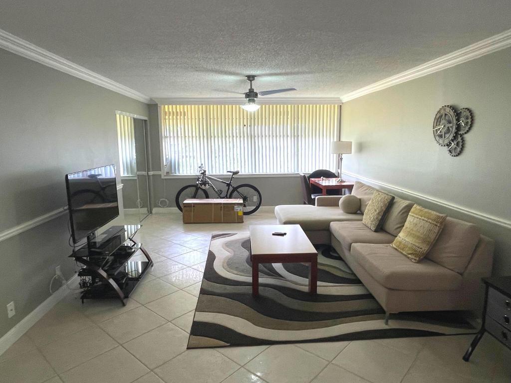 2805 SW 22nd Avenue 2070