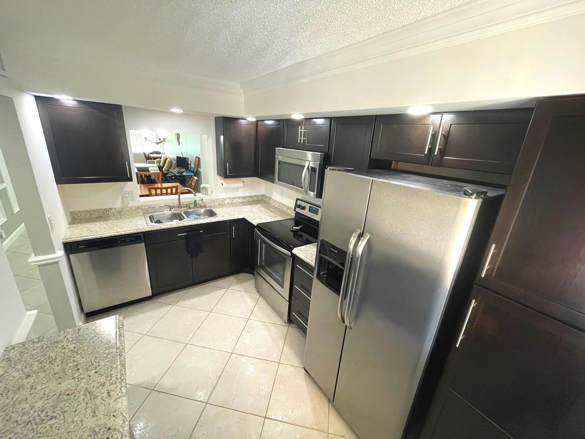 2805 SW 22nd Avenue 2070