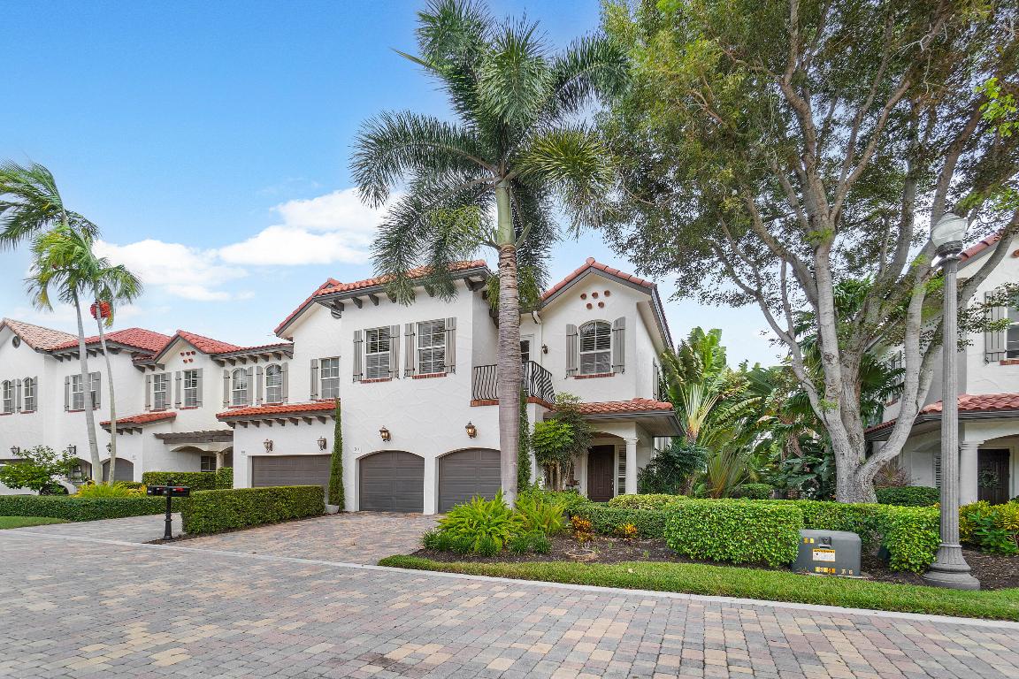 811 Estuary Way, Delray Beach