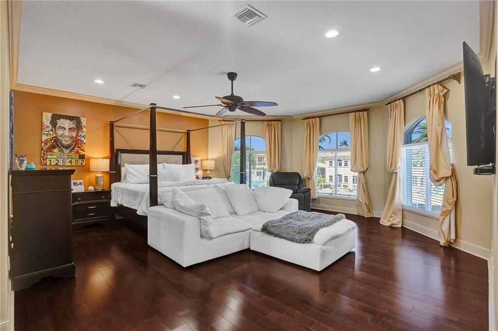 2801 NE 48th Street
