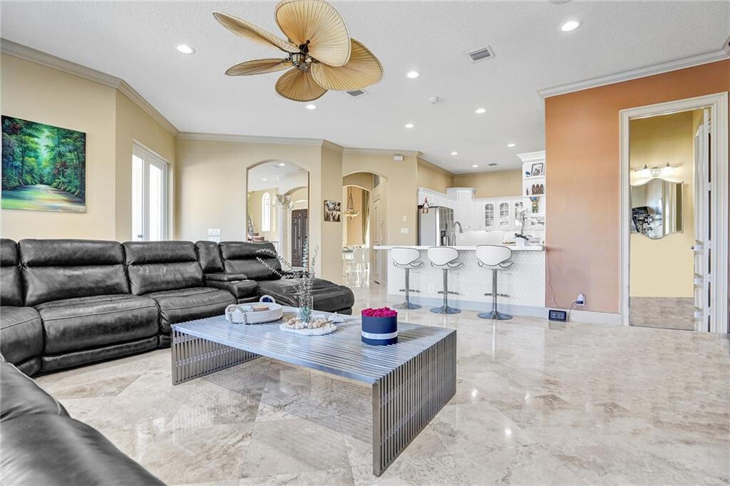 2801 NE 48th Street
