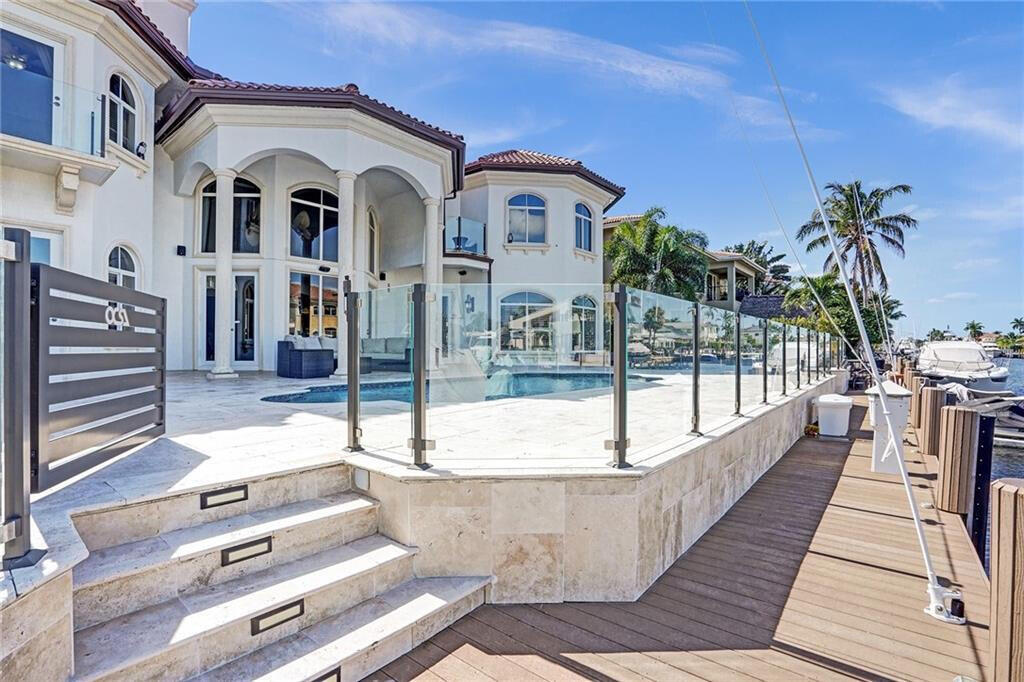2801 NE 48th Street