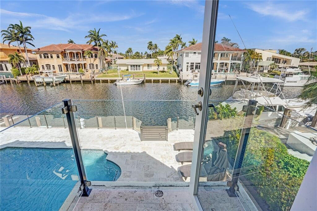 2801 NE 48th Street