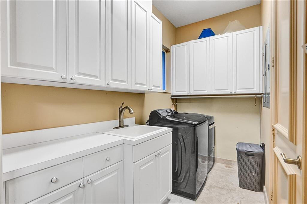 2801 NE 48th Street