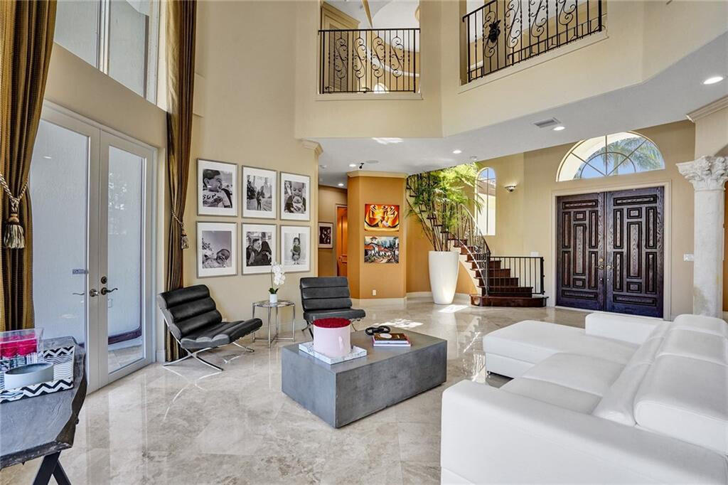 2801 NE 48th Street