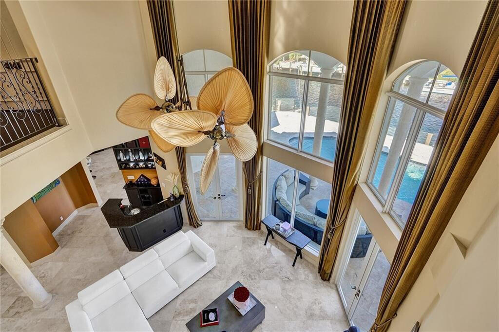 2801 NE 48th Street