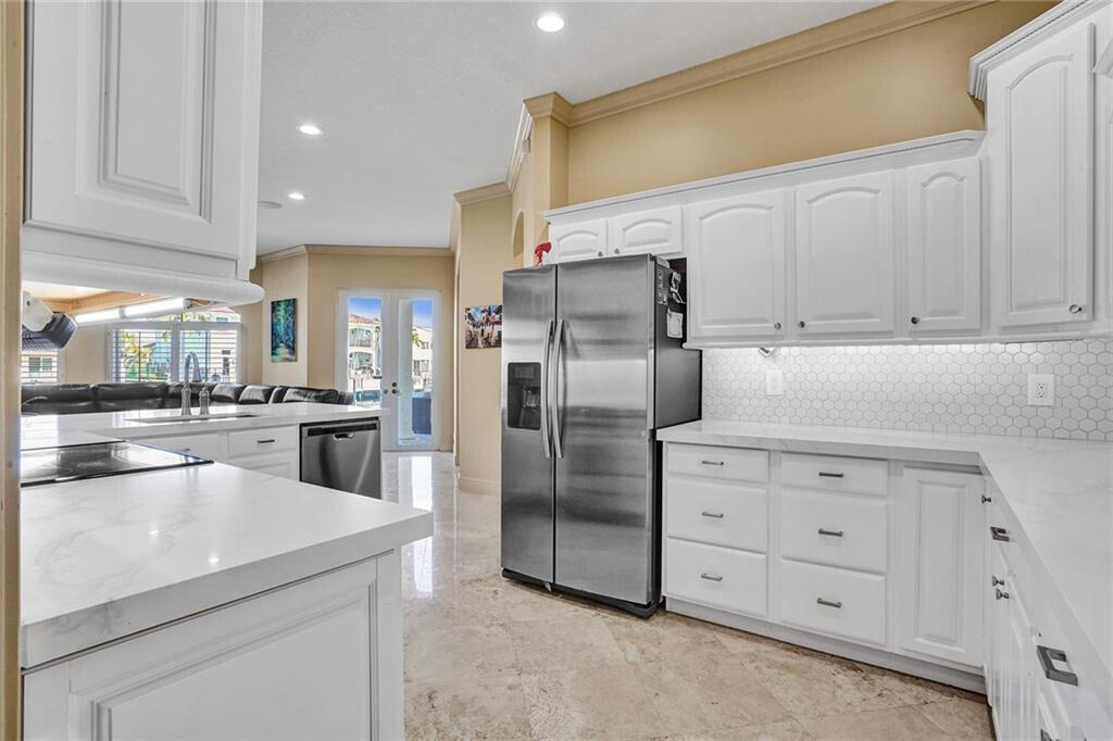 2801 NE 48th Street