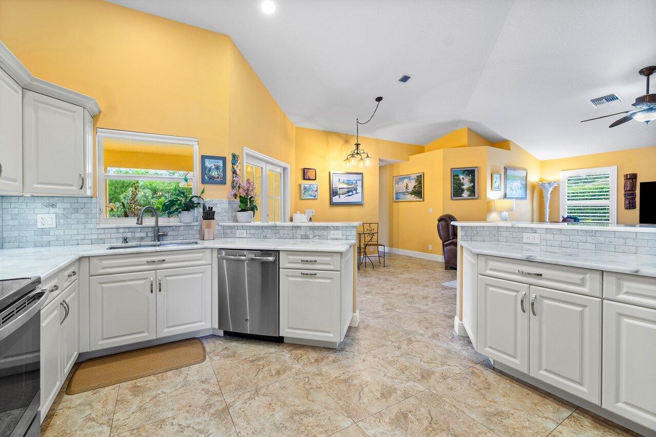 20380 Hacienda Court, Boca Raton