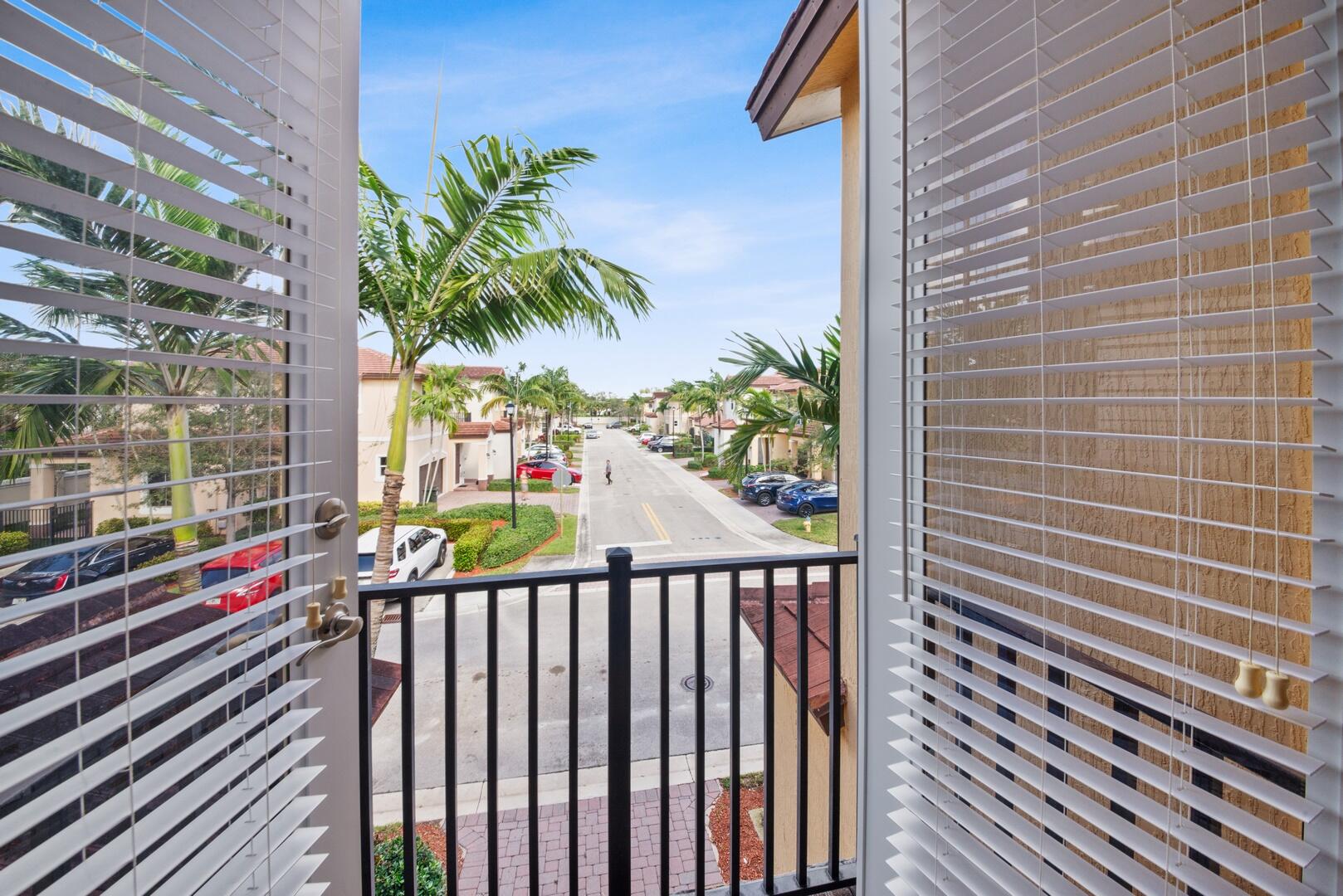 6970 Long Pine Circle, Coconut Creek