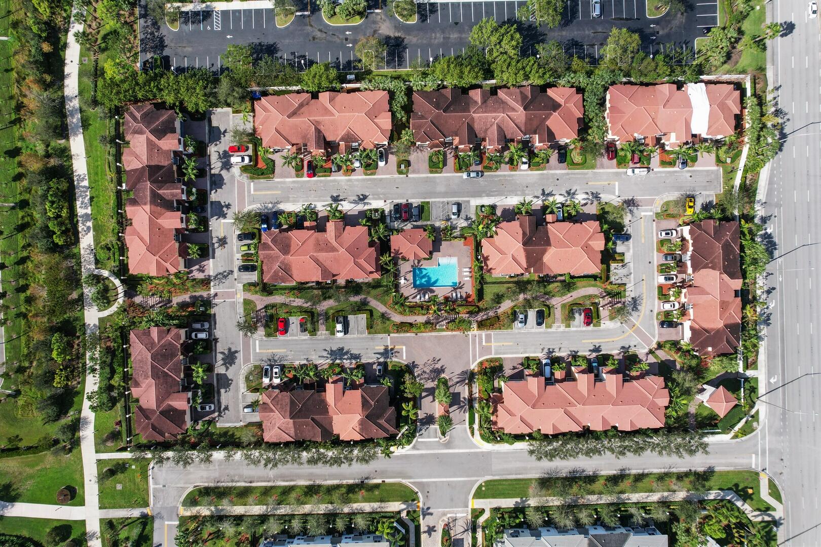 6970 Long Pine Circle, Coconut Creek