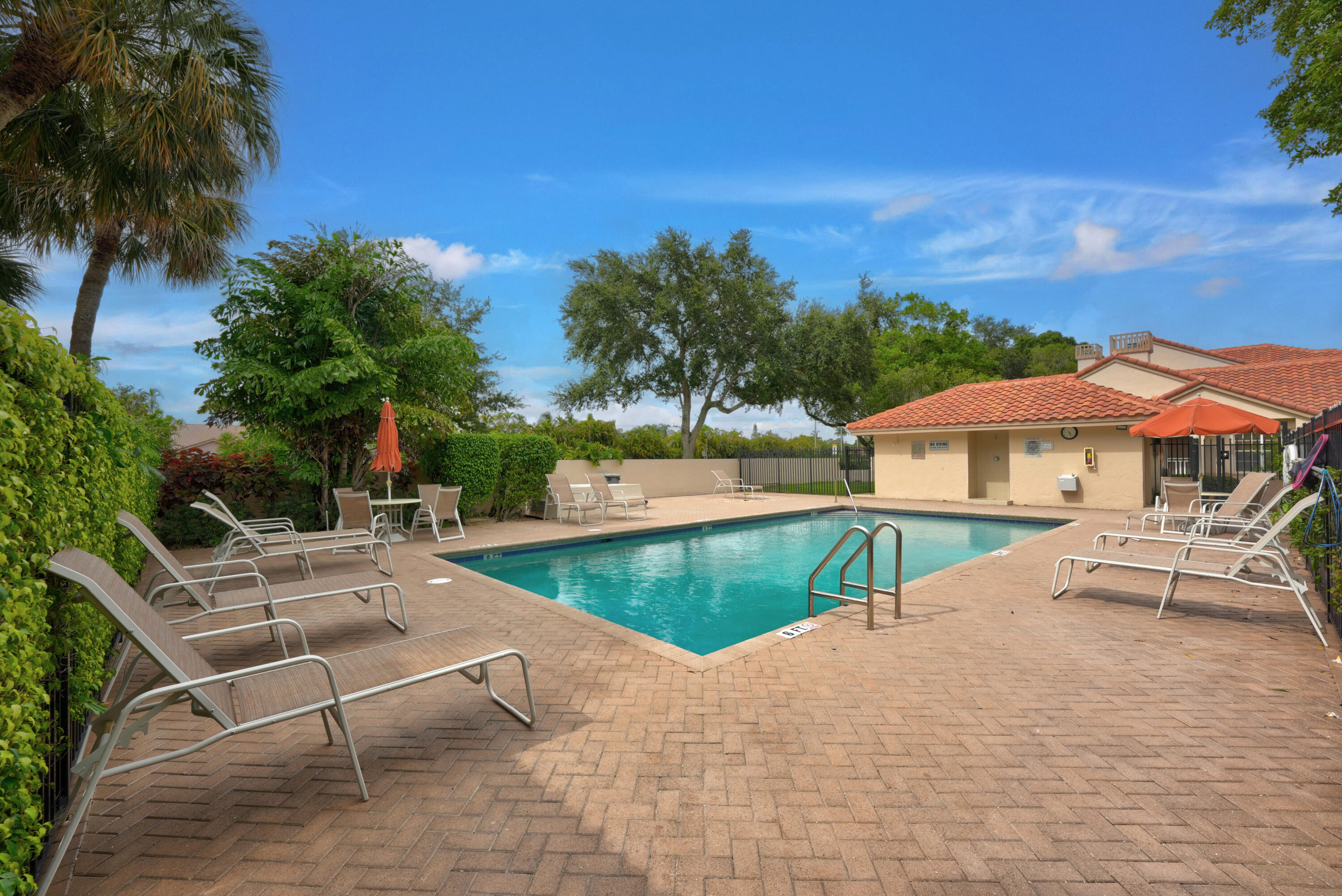 10802 Cypress Glen Drive 10802, Coral Springs Unit: 10802