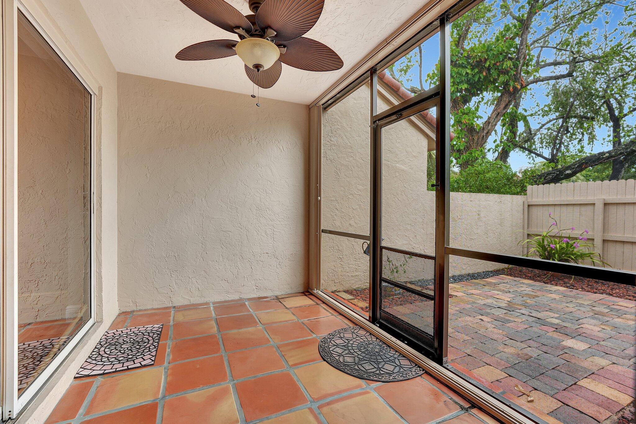 10802 Cypress Glen Drive 10802, Coral Springs Unit: 10802