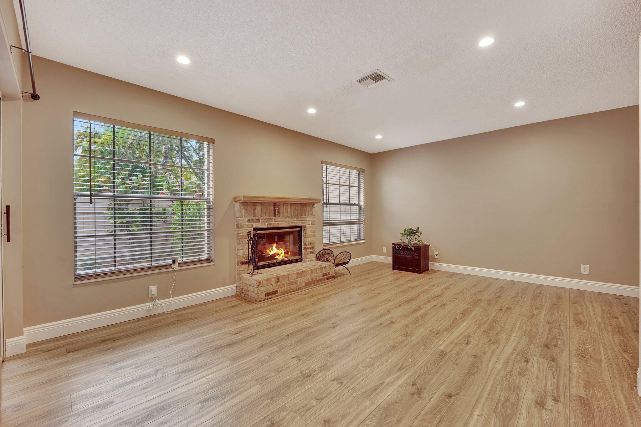 10802 Cypress Glen Drive 10802, Coral Springs Unit: 10802