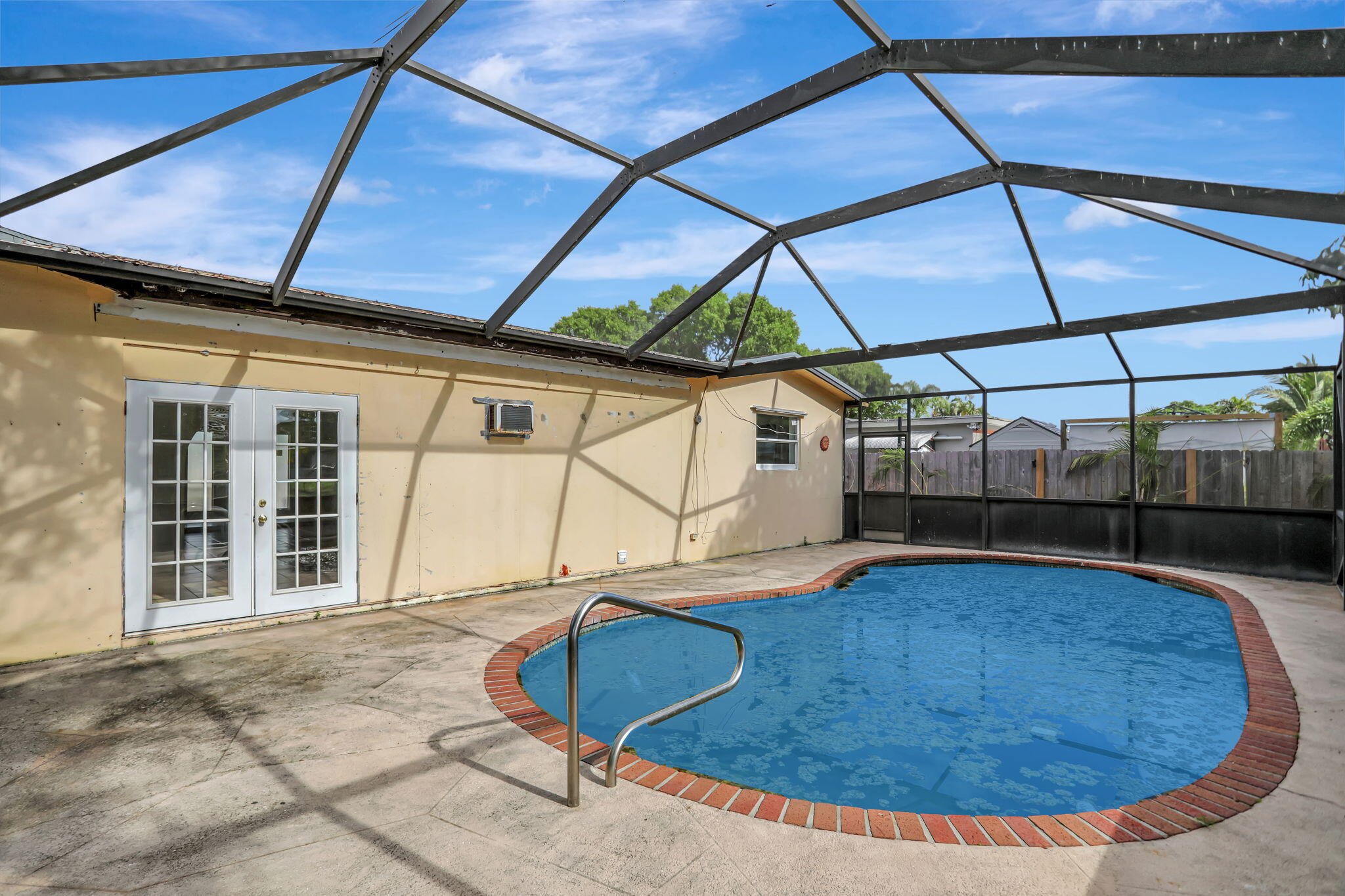 340 NW 69th Terrace