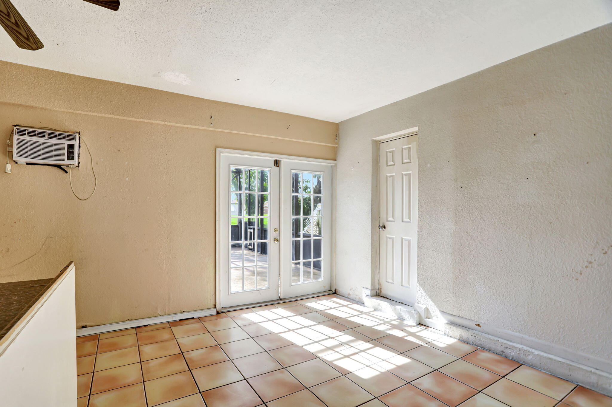 340 NW 69th Terrace
