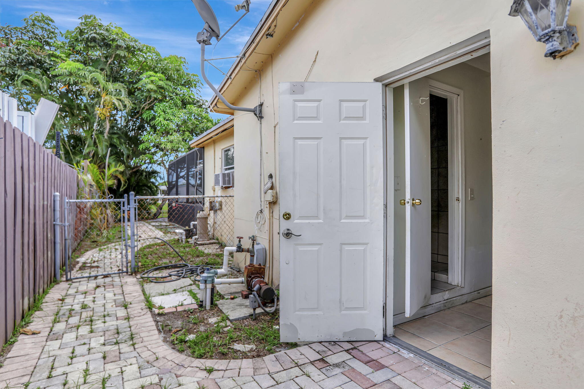 340 NW 69th Terrace