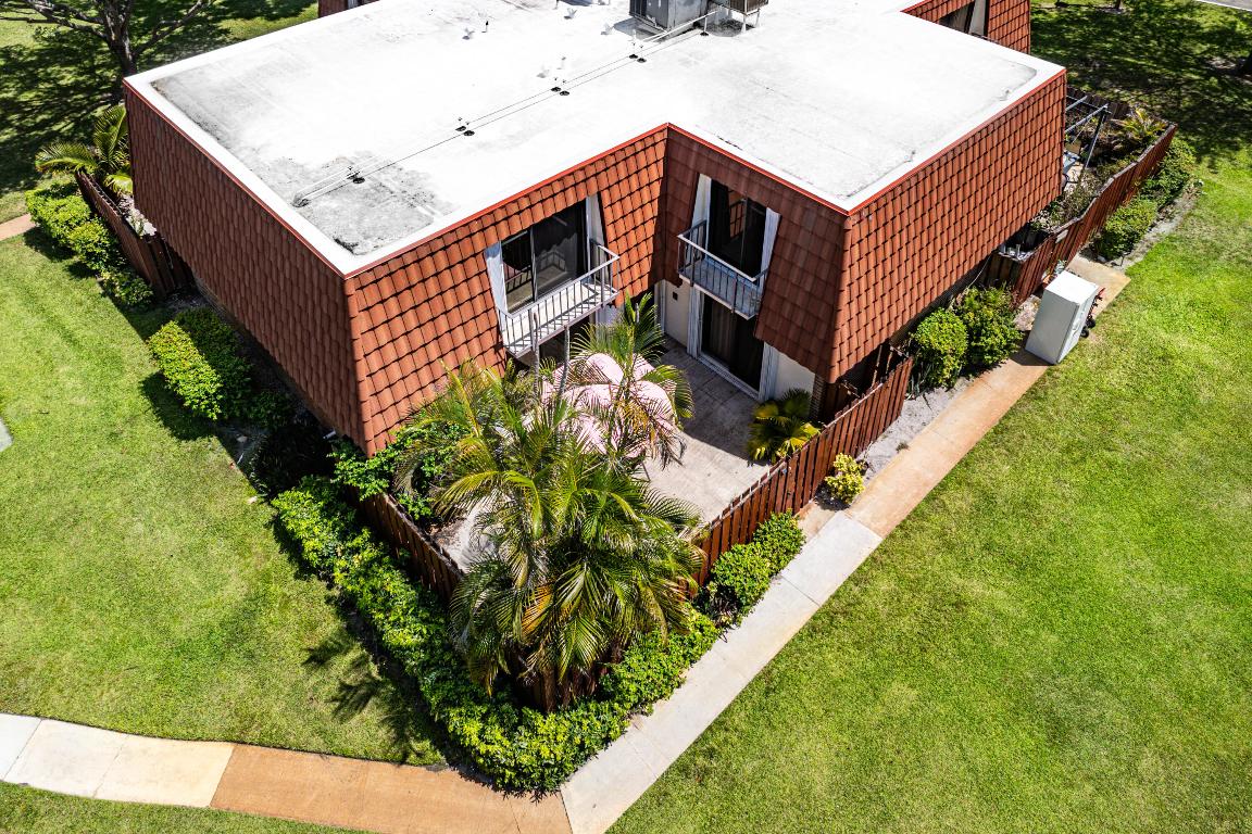 3112 Spanish Wells Drive, 14-B, Delray Beach Unit: 14-B