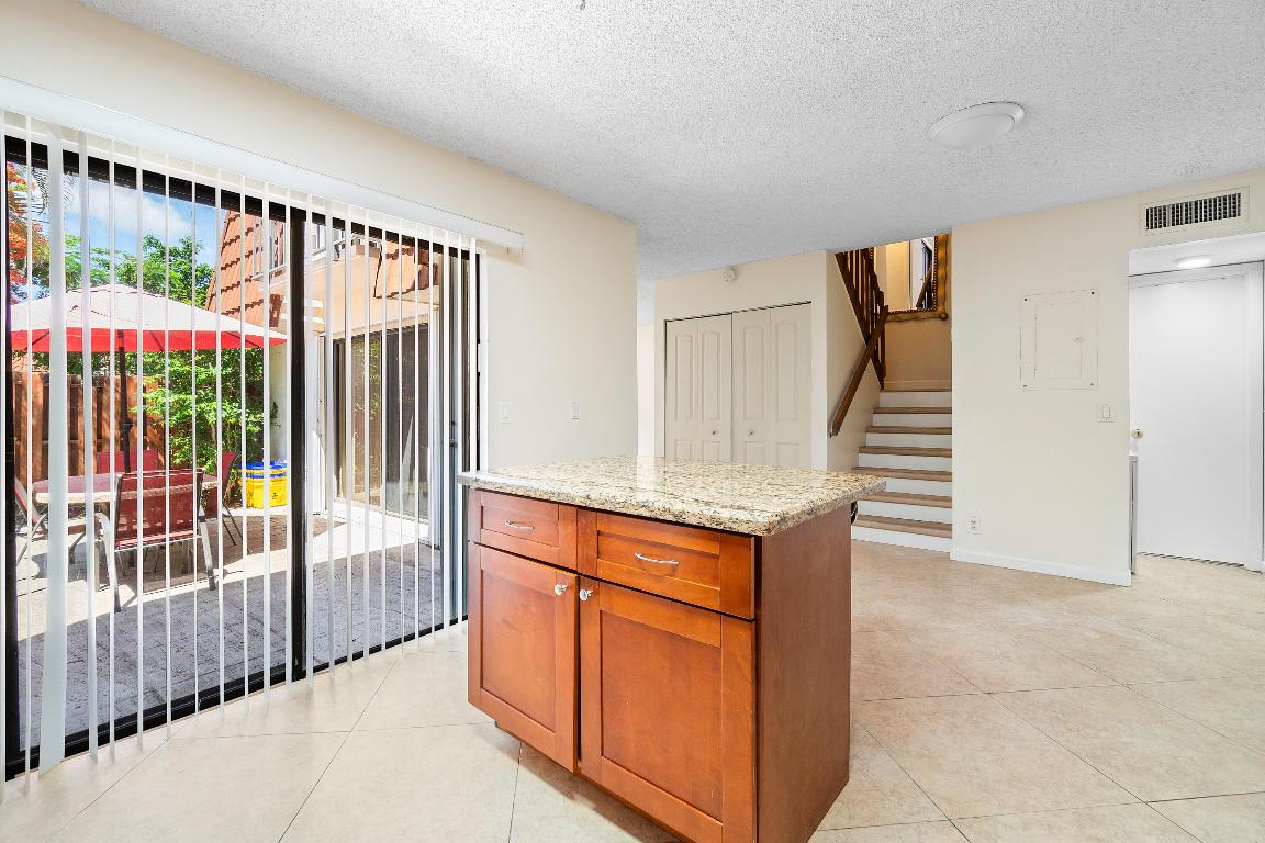 3112 Spanish Wells Drive, 14-B, Delray Beach Unit: 14-B