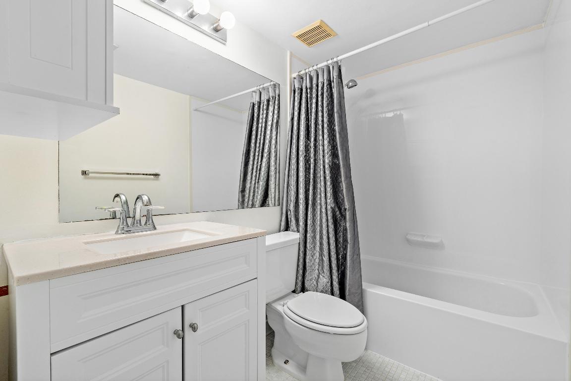 3112 Spanish Wells Drive, 14-B, Delray Beach Unit: 14-B