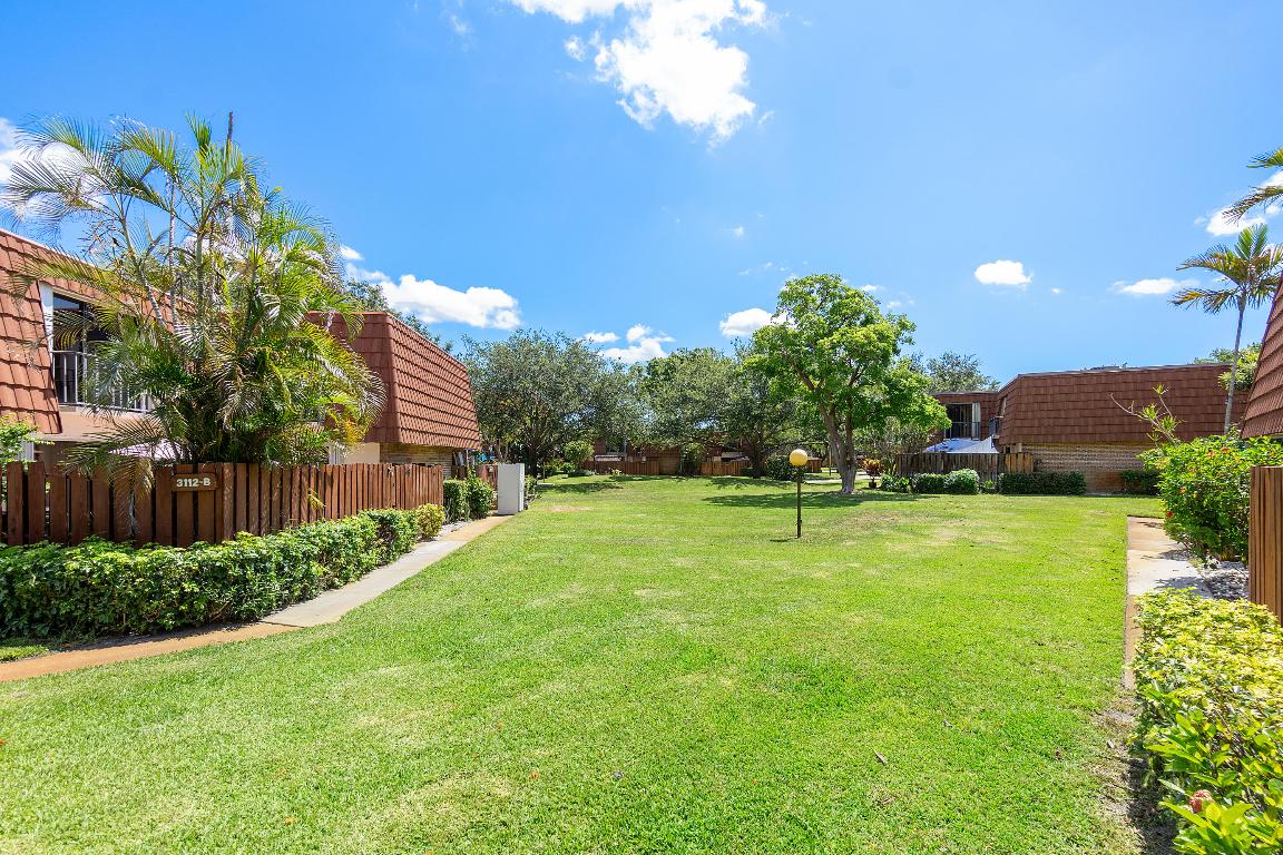 3112 Spanish Wells Drive, 14-B, Delray Beach Unit: 14-B