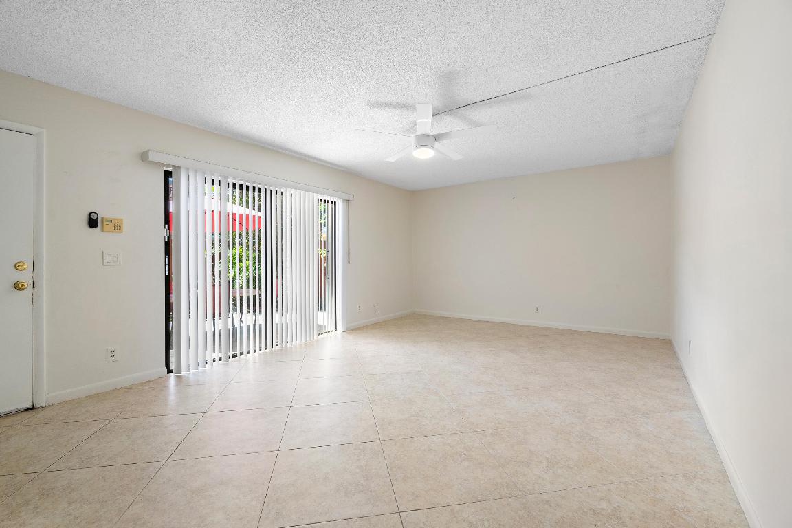3112 Spanish Wells Drive, 14-B, Delray Beach Unit: 14-B