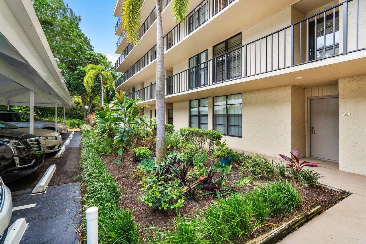 22 Royal Palm Way Unit 402, Boca Raton Unit: Unit 402