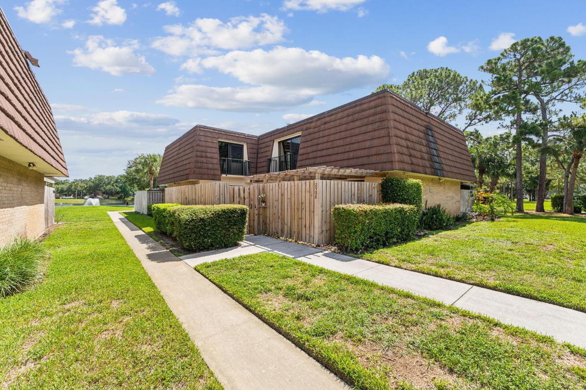 2508 25th Lane, Palm Beach Gardens