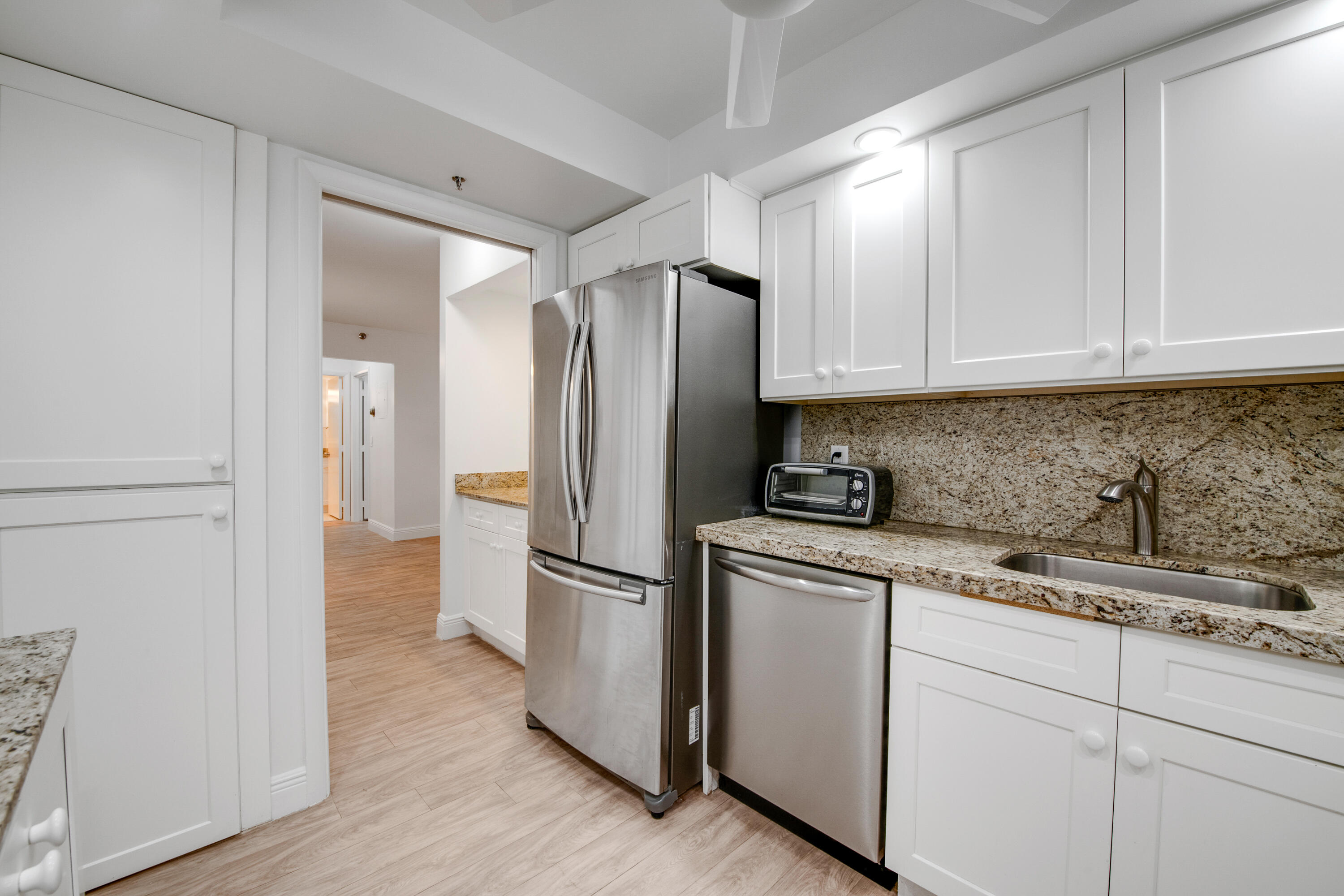 4511 S Ocean Boulevard 404, Highland Beach Unit: 404