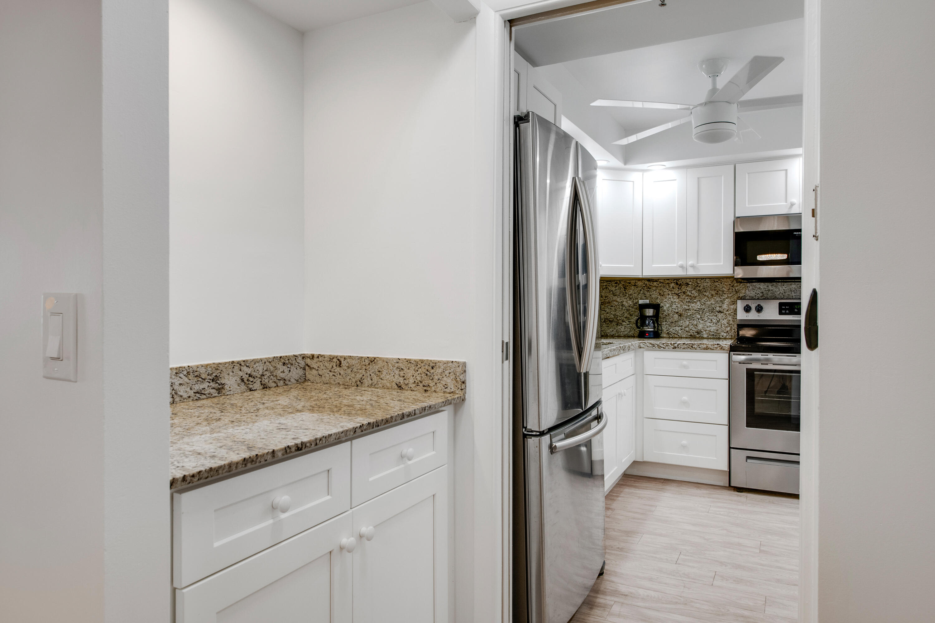4511 S Ocean Boulevard 404, Highland Beach Unit: 404