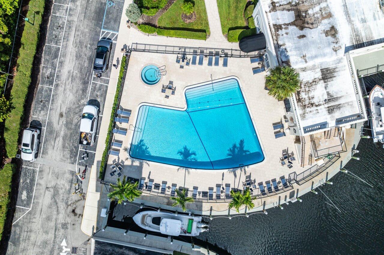 2871 N Ocean Boulevard V247