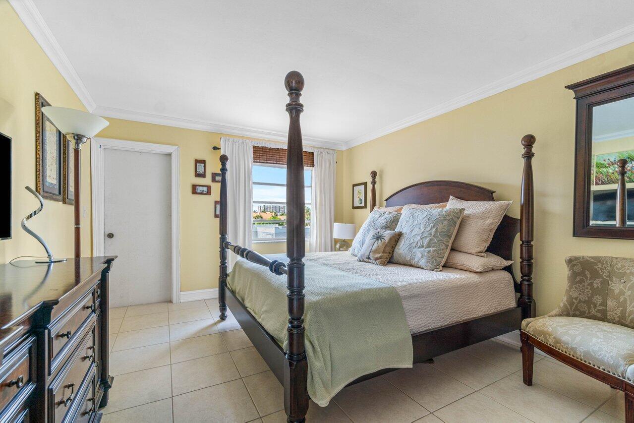 2871 N Ocean Boulevard V247