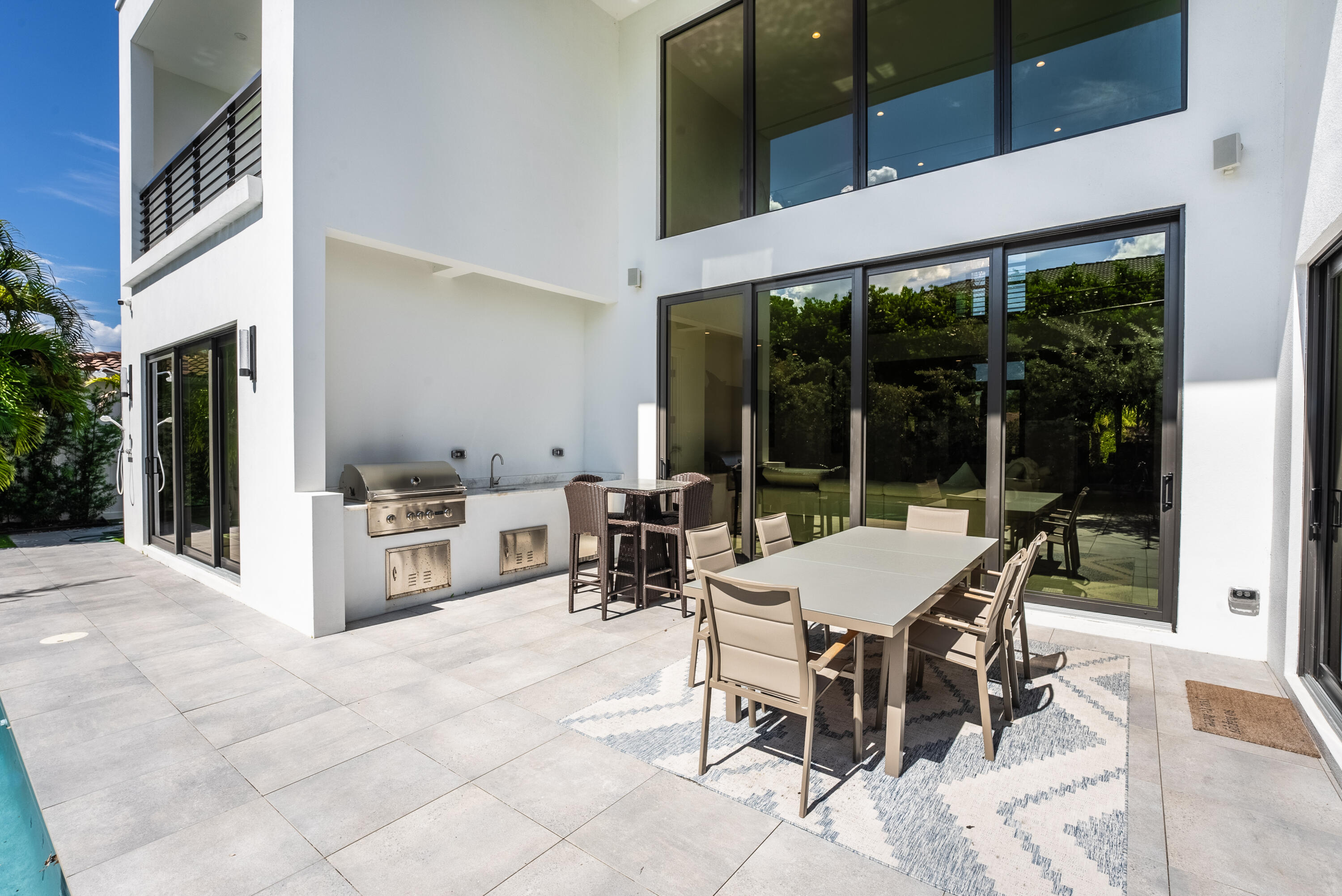 255 NE Spanish Court