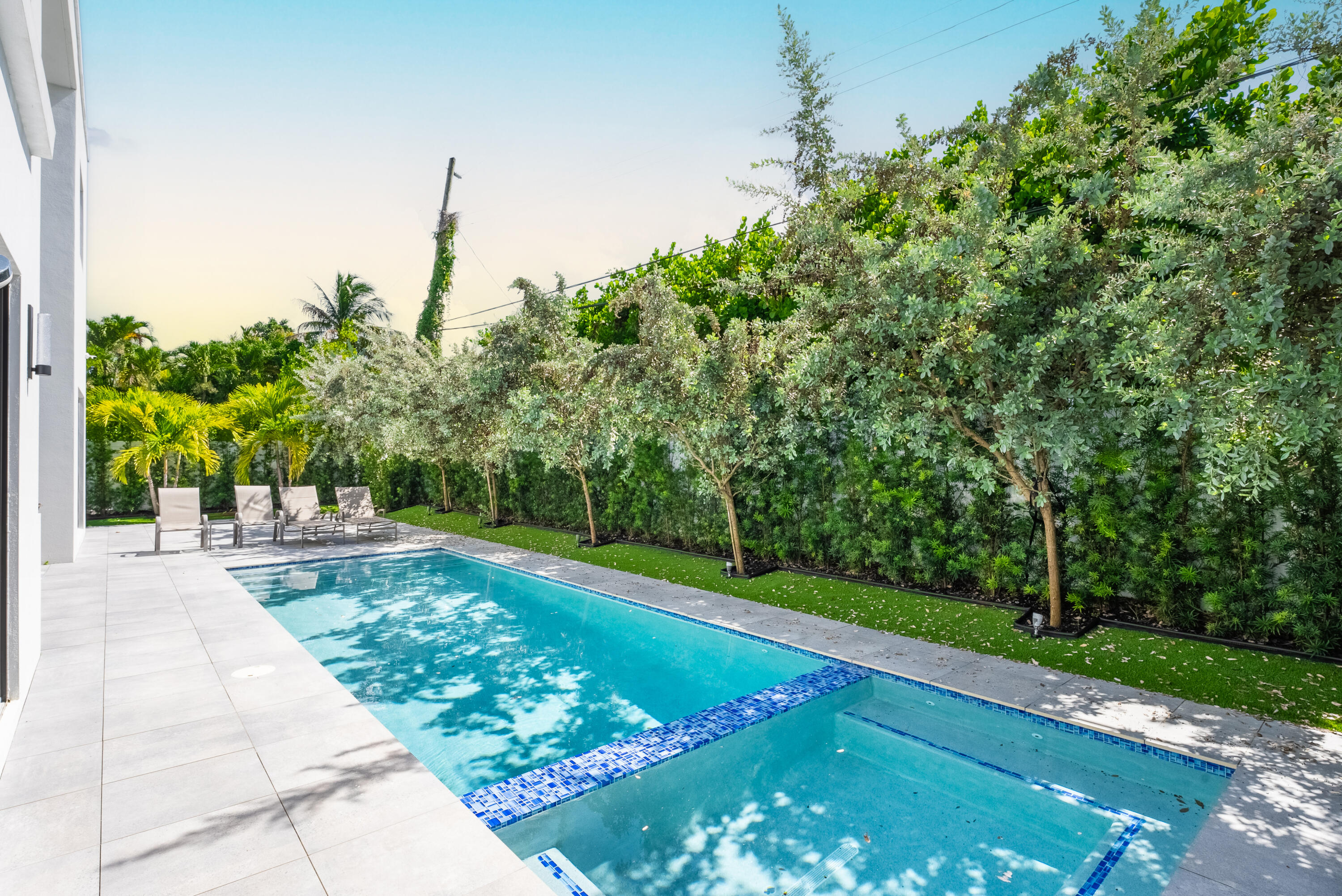 255 NE Spanish Court