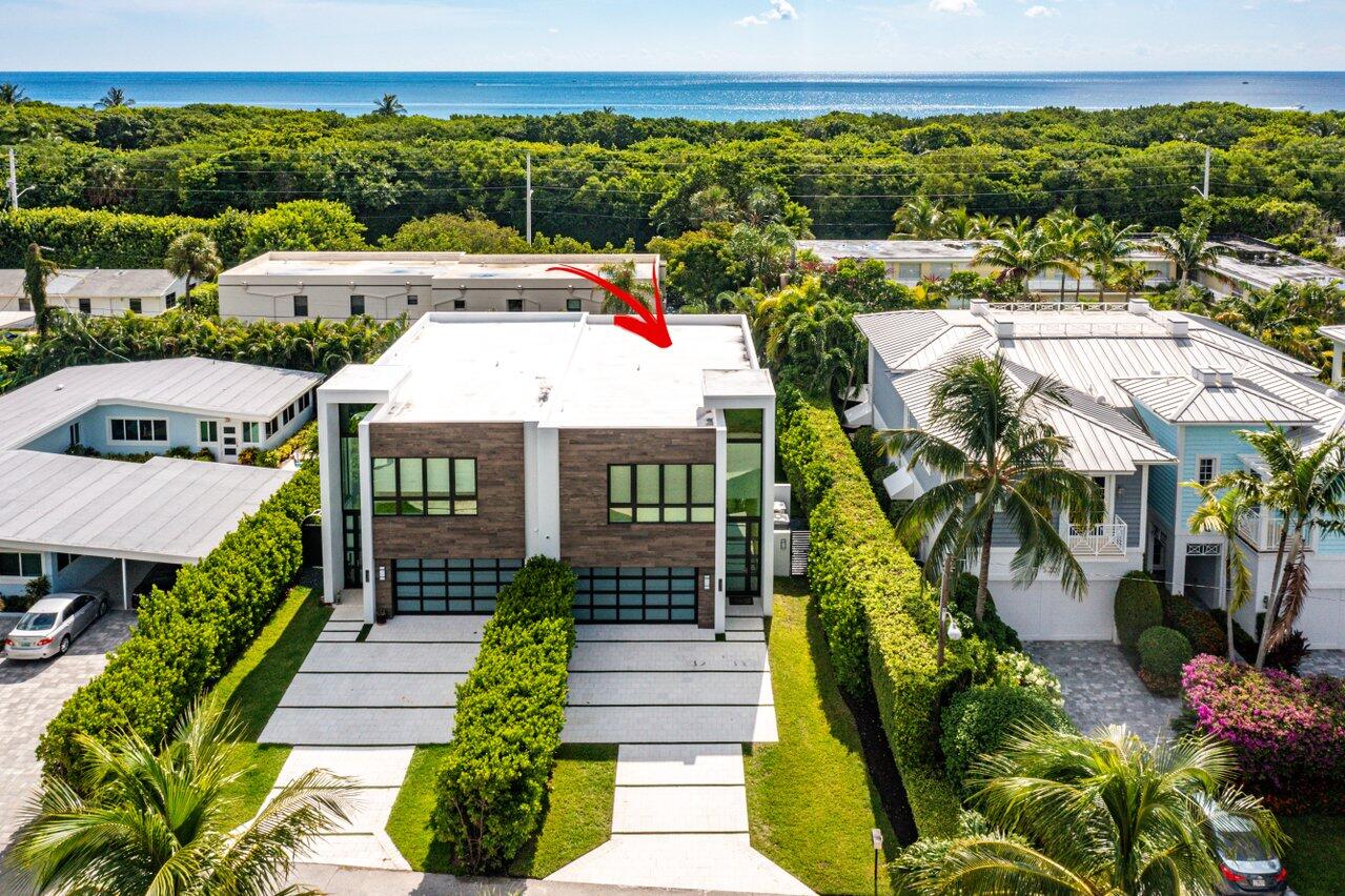 530 NE Wavecrest Way South