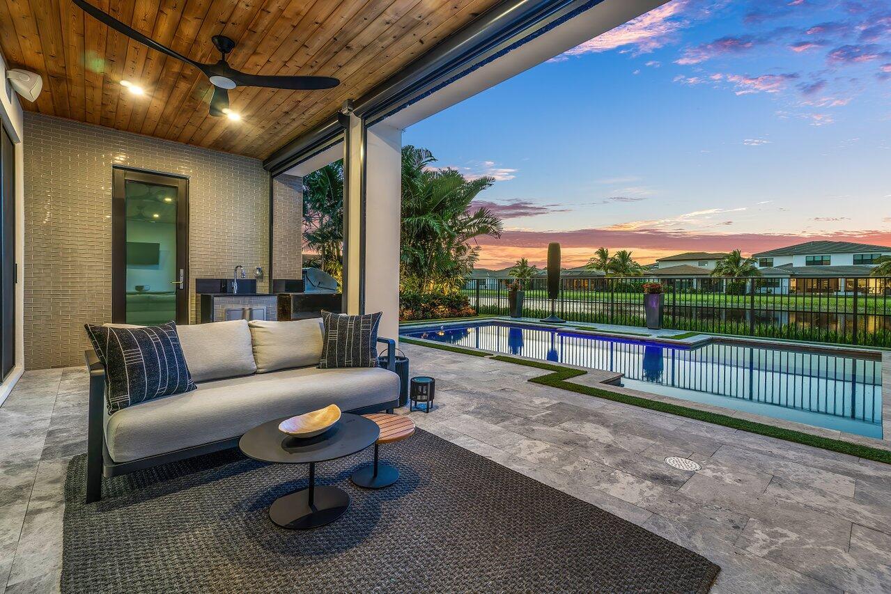 8581 Dearborn River Way