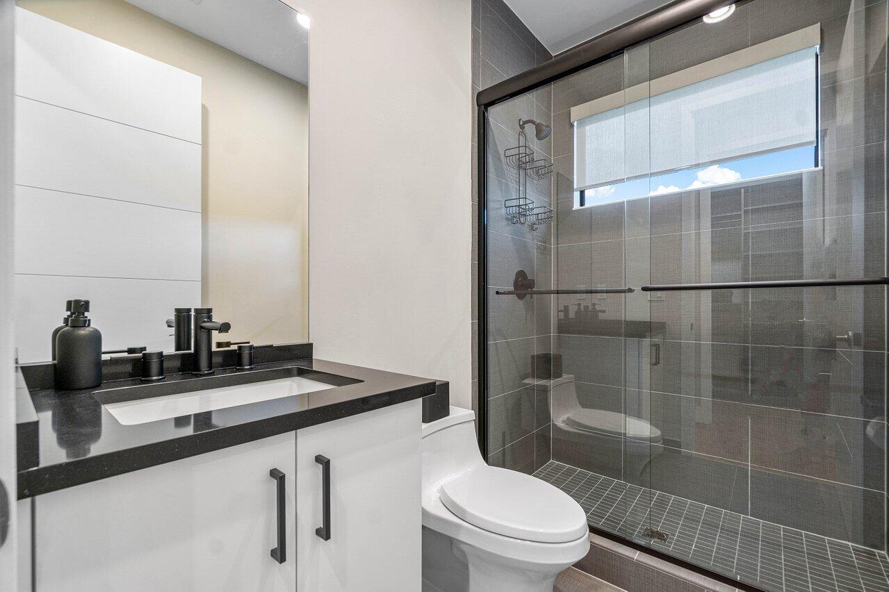 8581 Dearborn River Way