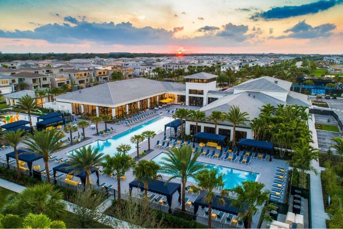 8581 Dearborn River Way