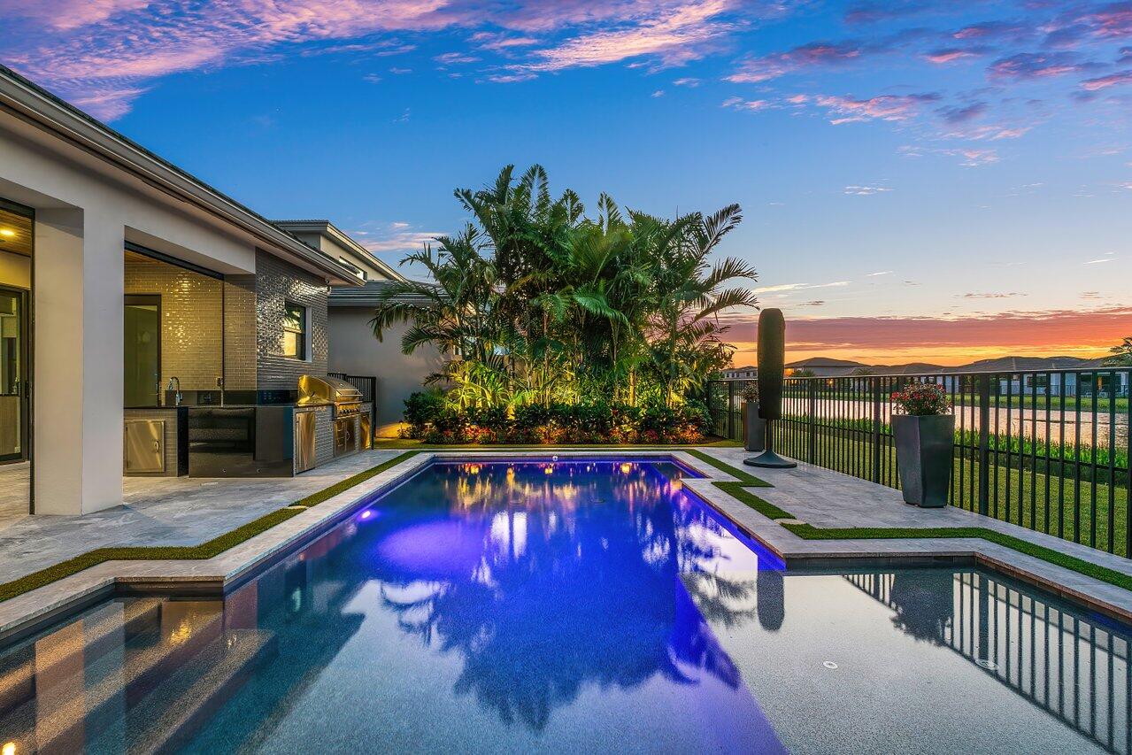 8581 Dearborn River Way