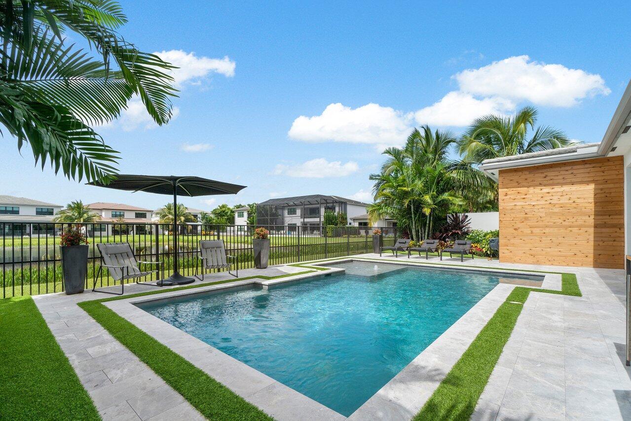 8581 Dearborn River Way