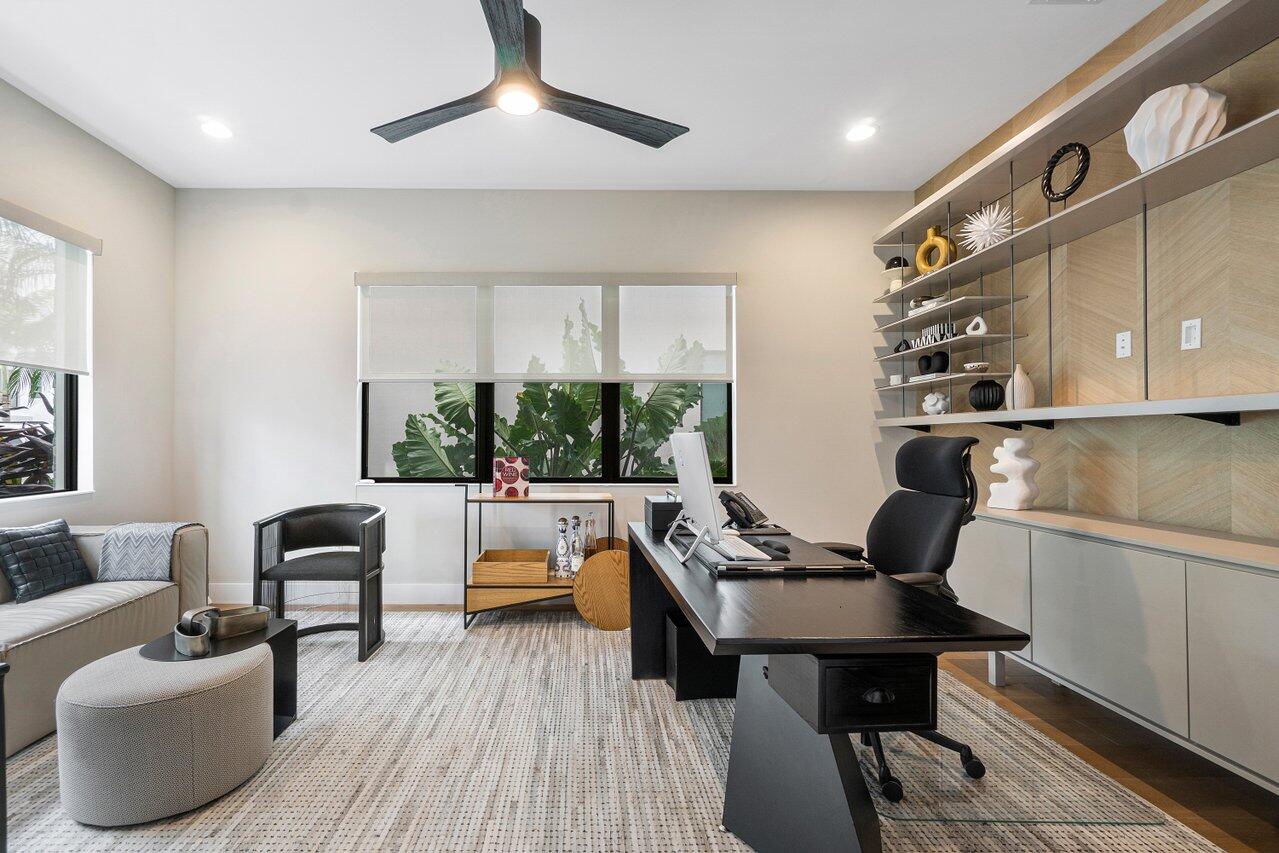 8581 Dearborn River Way