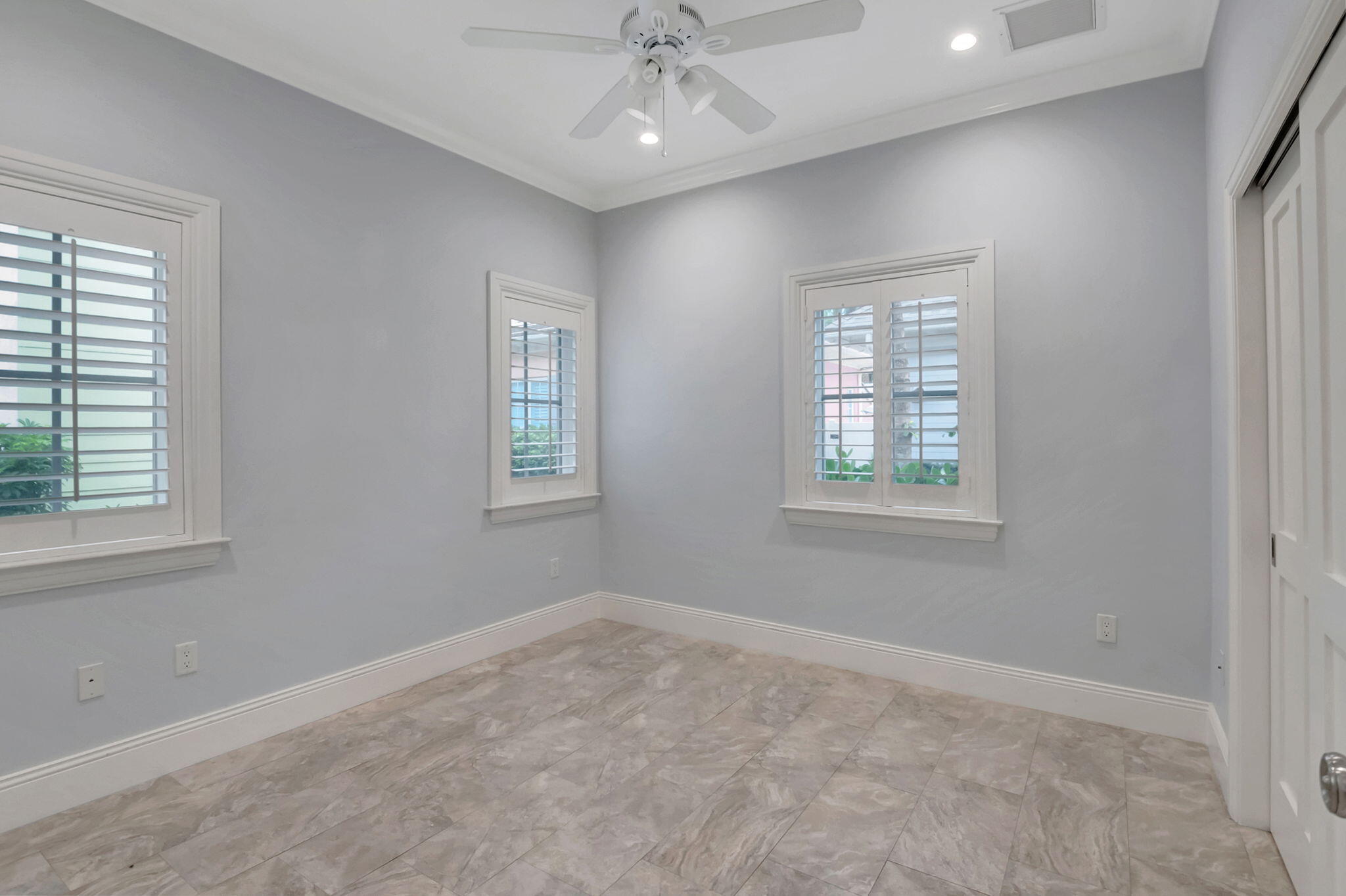 2225 S Ocean Boulevard 1