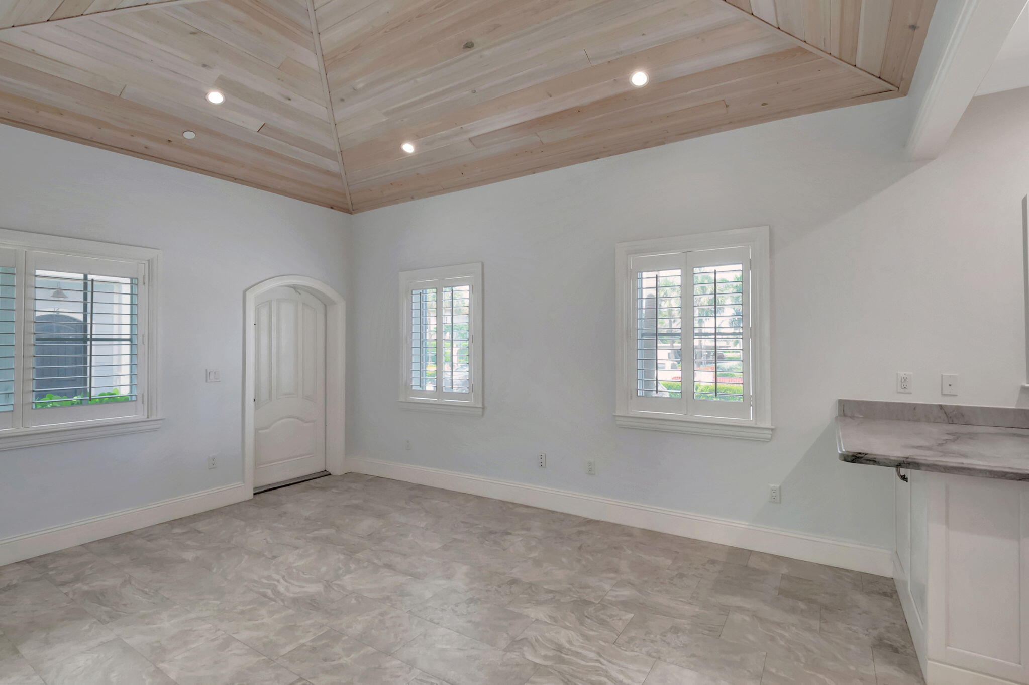 2225 S Ocean Boulevard 1