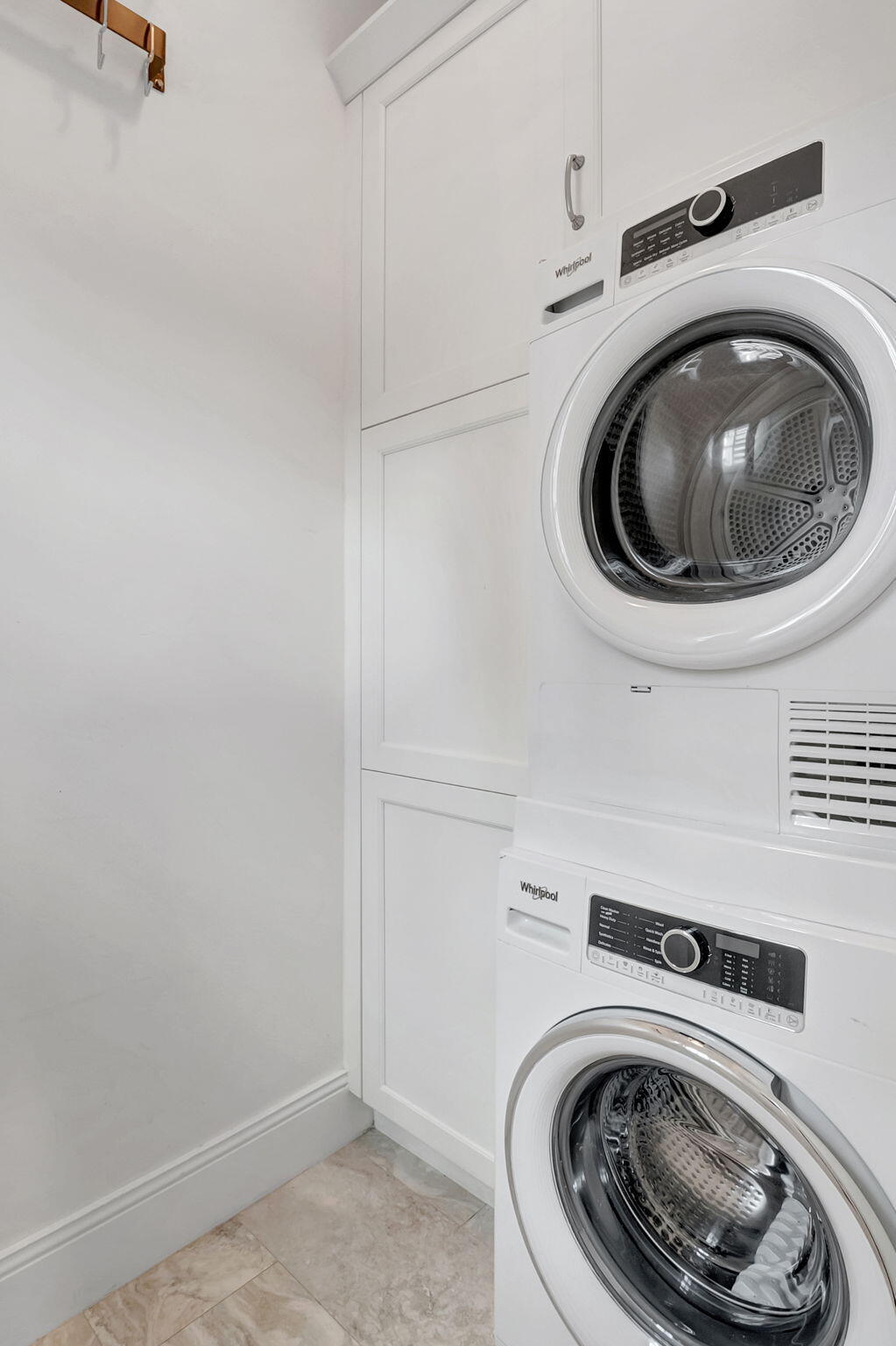 2225 S Ocean Boulevard 1