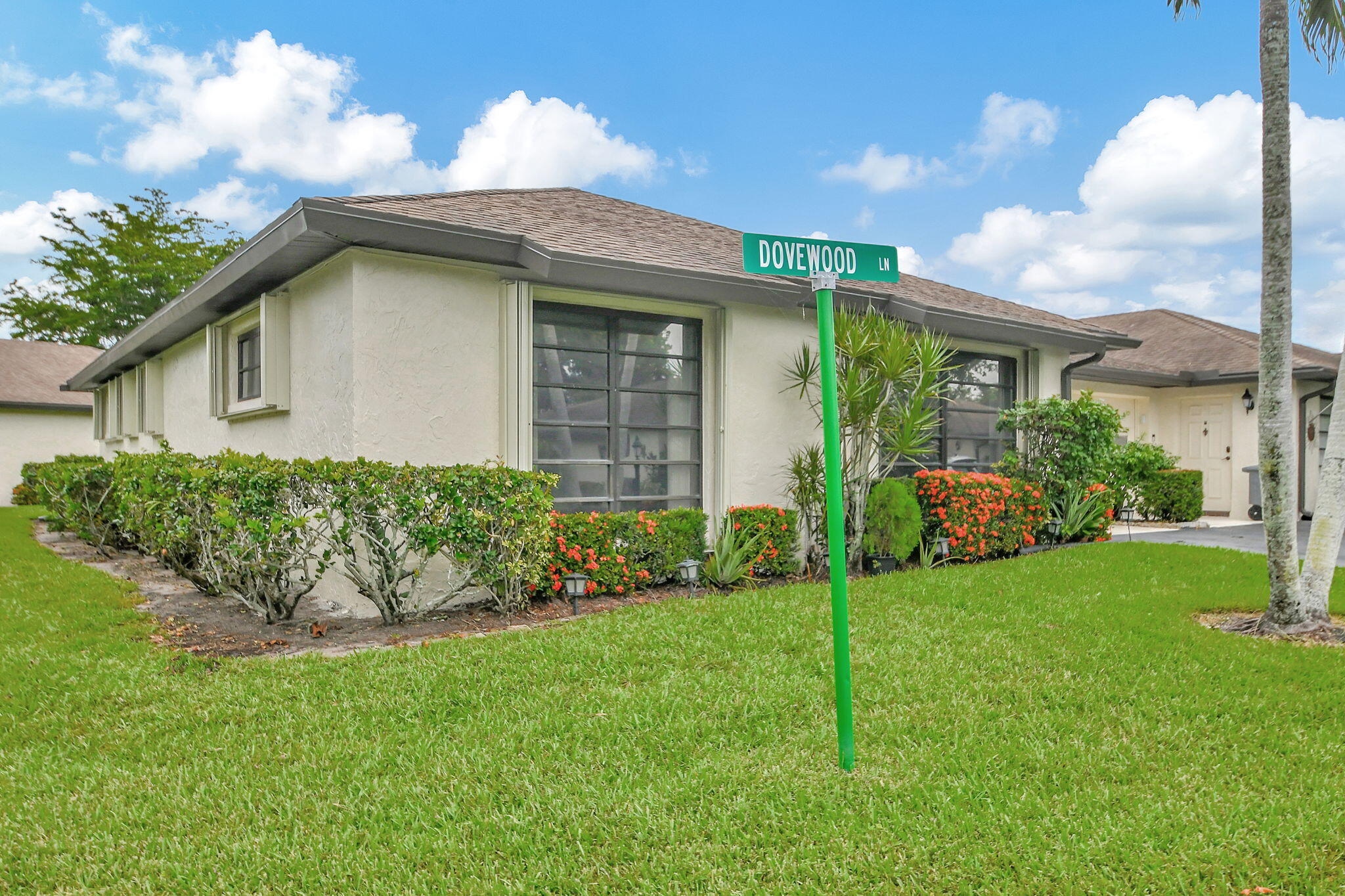10276 Dovewood Lane A