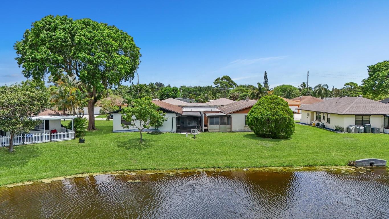 4942 Luqui Court 27a, West Palm Beach Unit: 27a