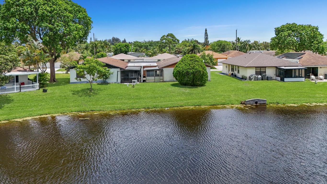 4942 Luqui Court 27a, West Palm Beach Unit: 27a